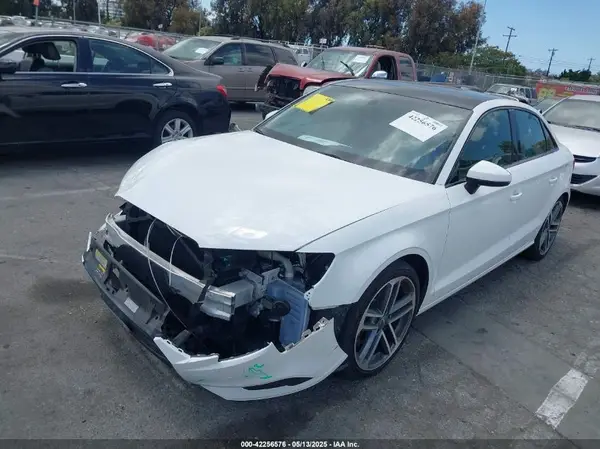 WAUAUGFF3KA100939 2019 AUDI A3 - Image 2