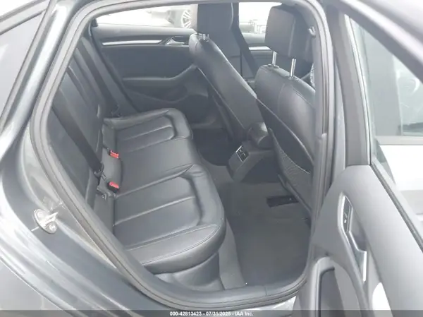 WAUAUGFF4H1035060 2017 AUDI A3 - Image 8