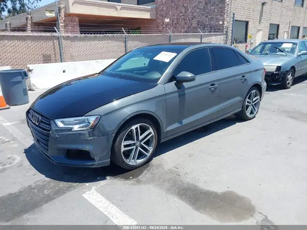 WAUAUGFF4J1067786 2018 AUDI A3 - Image 2