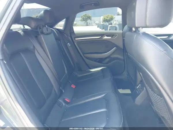 WAUAUGFF4J1067786 2018 AUDI A3 - Image 8