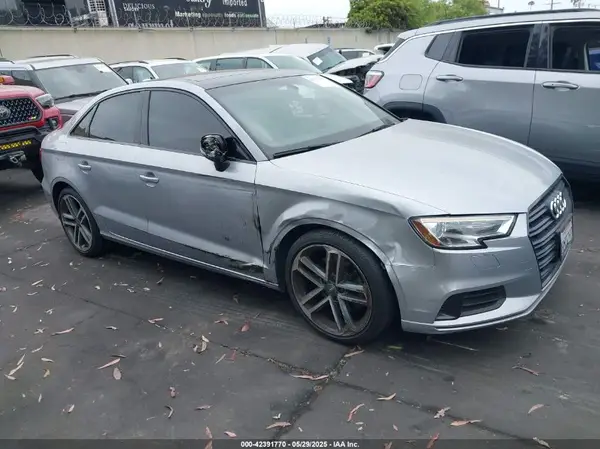 WAUAUGFF4KA098943 2019 AUDI A3 - Image 1