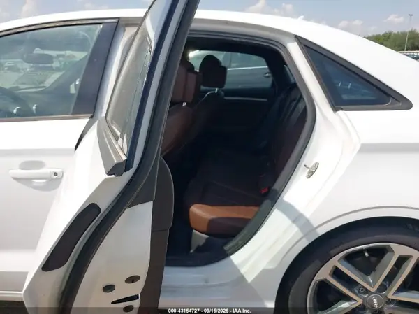WAUAUGFF5H1058072 2017 AUDI A3 - Image 8