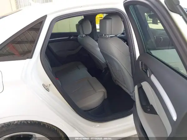 WAUAUGFF5J1021142 2018 AUDI A3 - Image 8