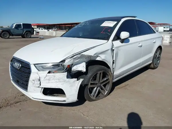 WAUAUGFF5J1042735 2018 AUDI A3 - Image 2