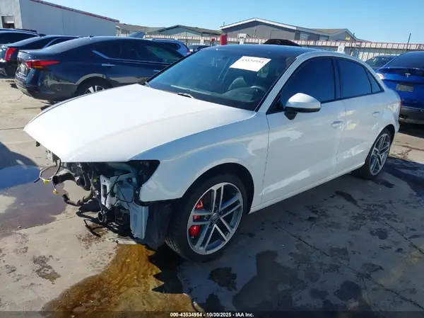 WAUAUGFF5J1087285 2018 AUDI A3 - Image 2