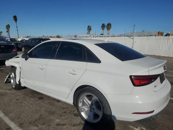 WAUAUGFF8H1040410 2017 AUDI A3 - Image 2