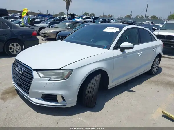 WAUAUGFF8H1064268 2017 AUDI A3 - Image 2