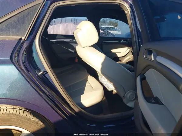 WAUAUGFF8J1030059 2018 AUDI A3 - Image 8