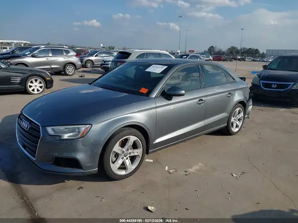 WAUAUGFF8J1053440 2018 AUDI A3 - Image 2