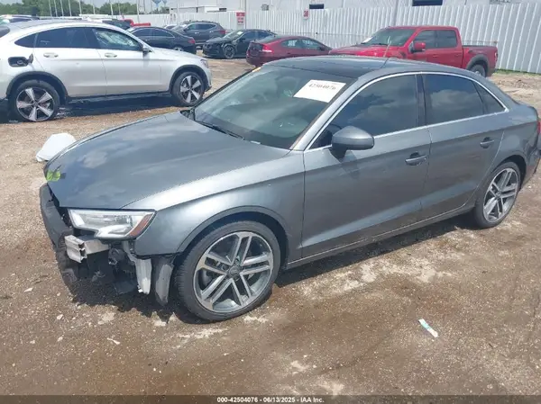 WAUAUGFF8K1025137 2019 AUDI A3 - Image 2