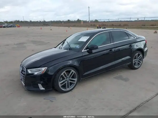 WAUAUGFF8KA078758 2019 AUDI A3 - Image 2