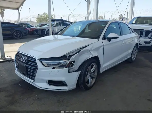 WAUAUGFF9H1029822 2017 AUDI A3 - Image 2