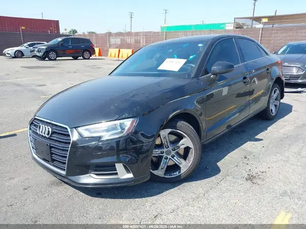 WAUAUGFF9H1080723 2017 AUDI A3 - Image 2