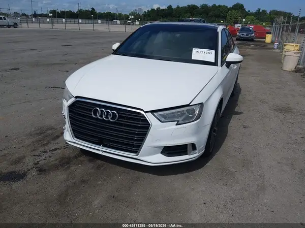 WAUAUGFF9J1032306 2018 AUDI A3 - Image 2