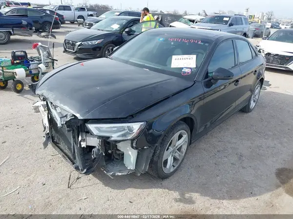 WAUAUGFF9J1037361 2018 AUDI A3 - Image 2