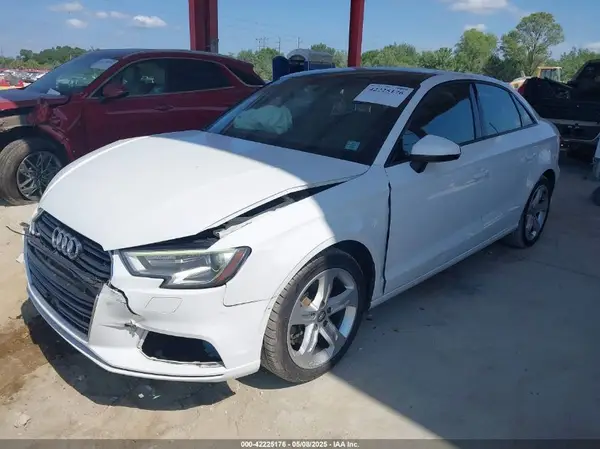 WAUAUGFFXH1042773 2017 AUDI A3 - Image 2