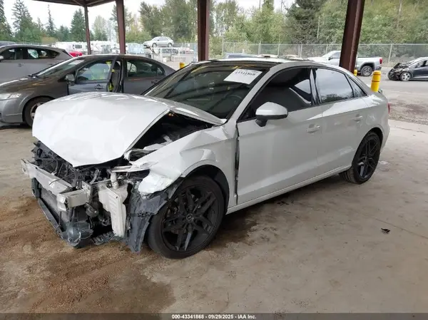 WAUAUGFFXH1045110 2017 AUDI A3 - Image 2