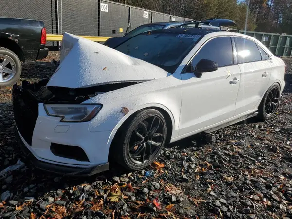 WAUAUGFFXH1046791 2017 AUDI A3 - Image 1