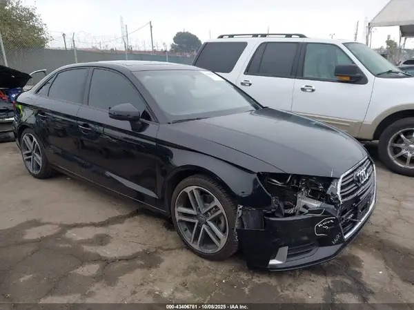WAUAUGFFXJ1043895 2018 AUDI A3 - Image 1