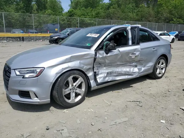 WAUAUGFFXJ1045971 2018 AUDI A3 - Image 1