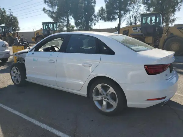 WAUAUGFFXJ1072684 2018 AUDI A3 - Image 2