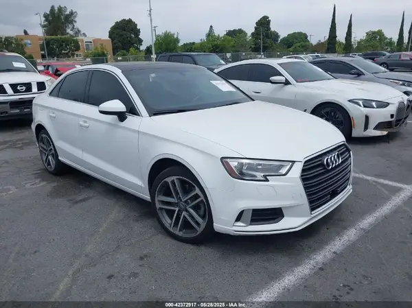 WAUAUGFFXK1010011 2019 AUDI A3 - Image 1