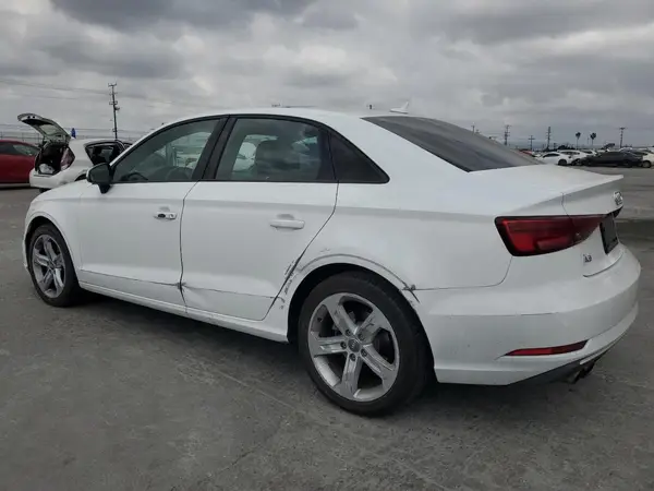 WAUAUHFF1J1054838 2018 AUDI A3 - Image 2