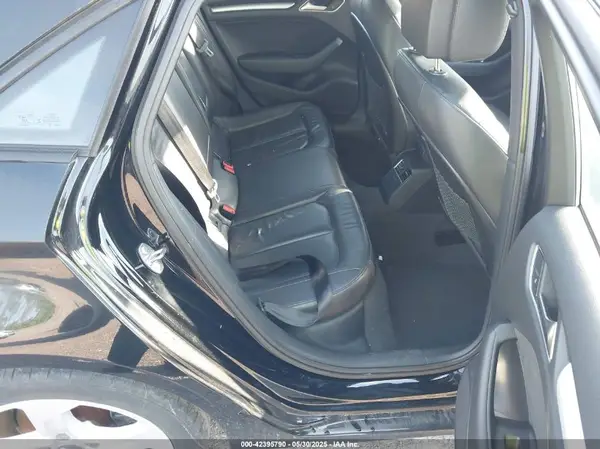 WAUAUHFF2J1056128 2018 AUDI A3 - Image 8