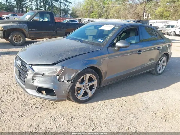 WAUAUHFF4KA077161 2019 AUDI A3 - Image 2
