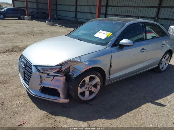 WAUAUHFF7H1078653 2017 AUDI A3 - Image 2