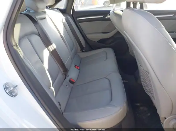 WAUAUHFF7J1055931 2018 AUDI A3 - Image 8