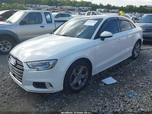 WAUAUHFF8J1072253 2018 AUDI A3 - Image 2
