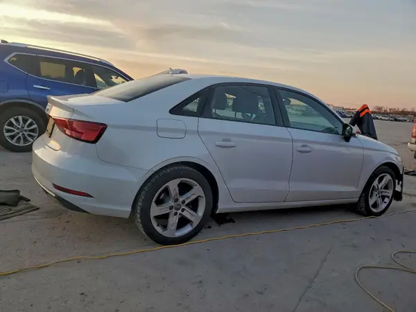 2017 AUDI A3 COPART lot 96202695 auction photo 3