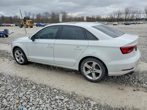 WAUAUHFFXJ1052876 2018 AUDI A3 - Image 2