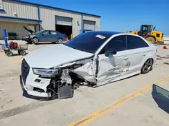 WAUB1GFF5K1019261 2019 AUDI S3