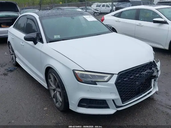 WAUB1GFF6J1017601 2018 AUDI S3 - Image 1