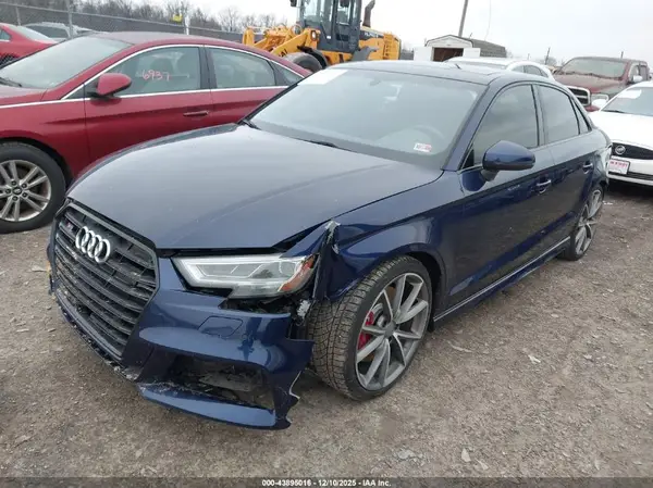 WAUB1GFF8J1022993 2018 AUDI S3 - Image 2