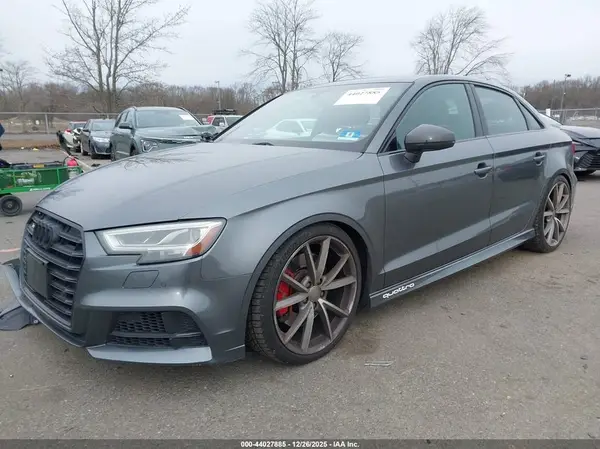 WAUB1GFF8J1083258 2018 AUDI S3 - Image 2