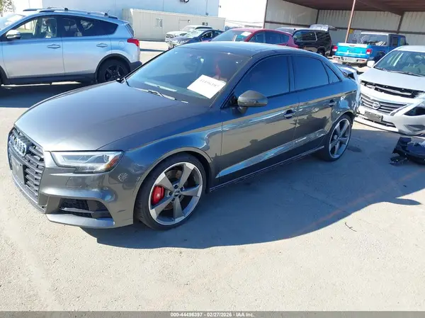 WAUB1GFF8KA122089 2019 AUDI S3 - Image 2