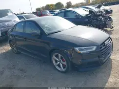 WAUB1GFF9J1014062 2018 AUDI S3