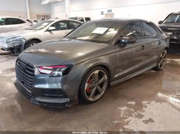 WAUB1GFF9K1021045 2019 AUDI S3 - Image 2