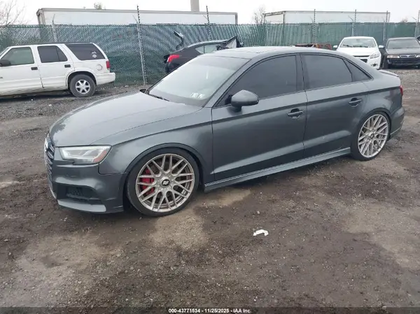 WAUB1GFFXH1071090 2017 AUDI S3 - Image 2