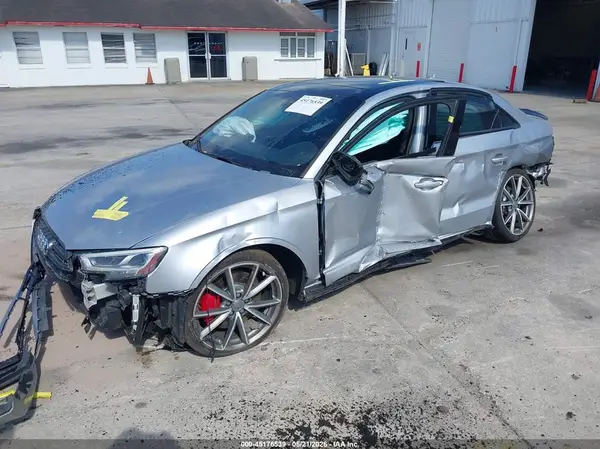 WAUB1GFFXJ1043196 2018 AUDI S3 - Image 2