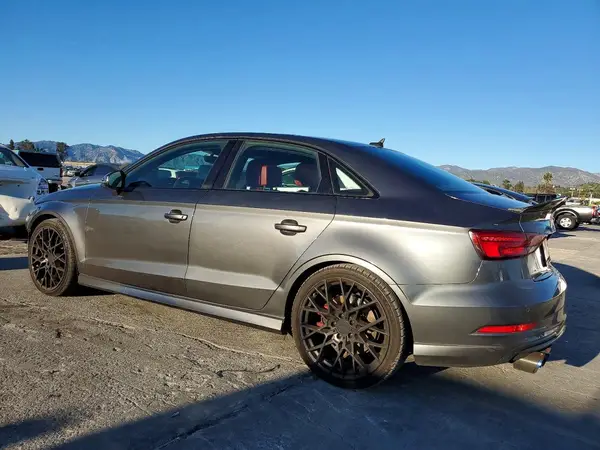 WAUB1GFFXKA076104 2019 AUDI S3 - Image 2