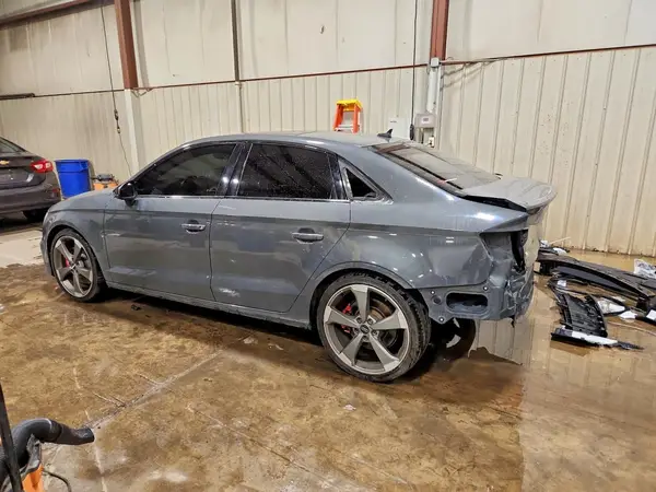 WAUB1HFF4KA099660 2019 AUDI S3 - Image 2