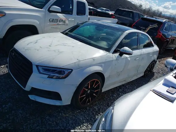 WAUB1HFF5KA084911 2019 AUDI S3 - Image 2