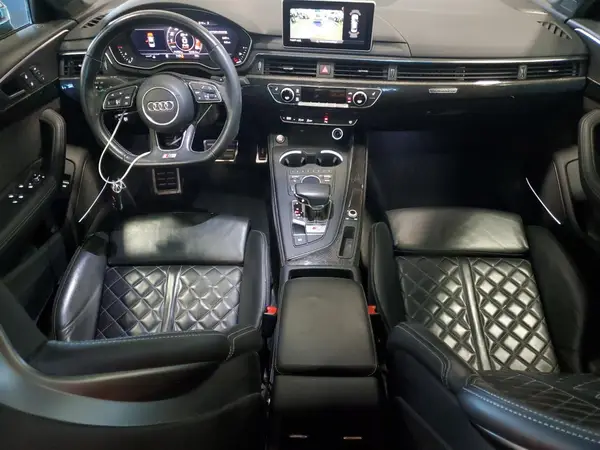 WAUB4AF40JA131063 2018 AUDI RS4 - Image 8