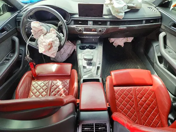 WAUB4AF42JA002869 2018 AUDI RS4 - Image 8