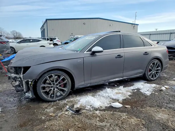 WAUB4AF42JA007943 2018 AUDI RS4