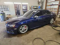 WAUB4AF42JA045494 2018 AUDI RS4